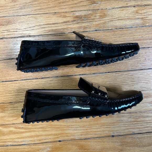 TOD’S Gommino black patent leather loafers, BNWOB, size 37.5 - Picture 2 of 11